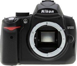 2,7 inç Değişken açılı LCD'li Nikon D5000 12,3 MP DX Dijital SLR Fotoğraf Makinesi (Yalnızca Gövde)